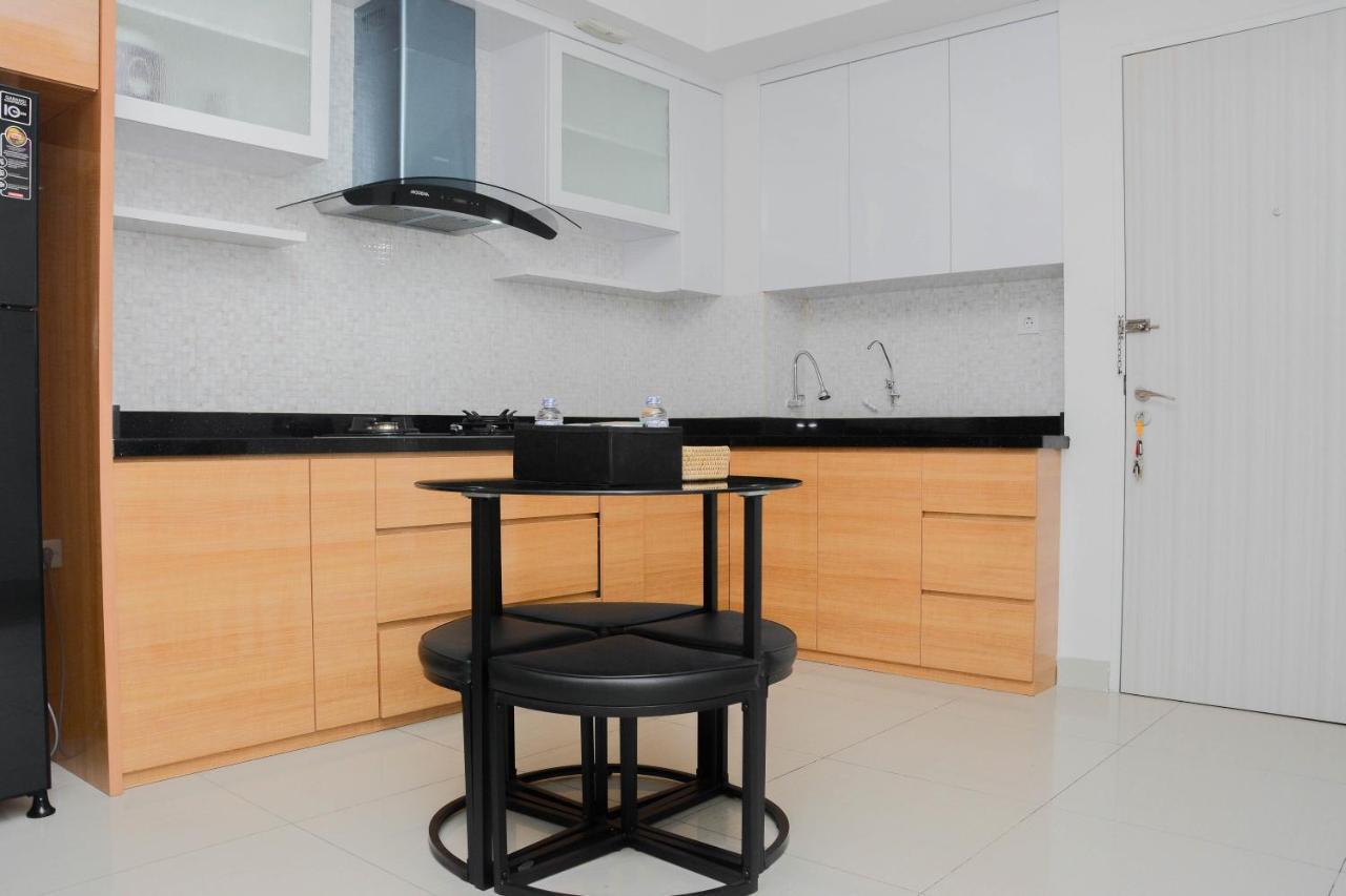 Pleasant And Modern 2br Grand Kamala Lagoon By Travelio Apartemen Bekasi